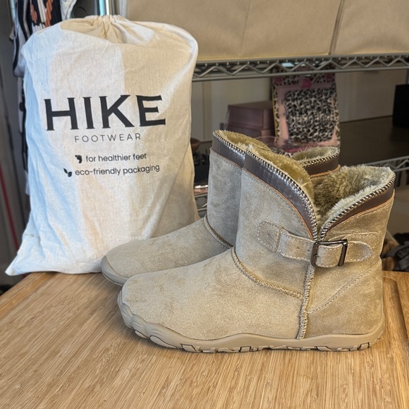 #306: Cozely - LightTan Ankle Boots with Rose Gild trim 🤩 - Picture 2 of 8